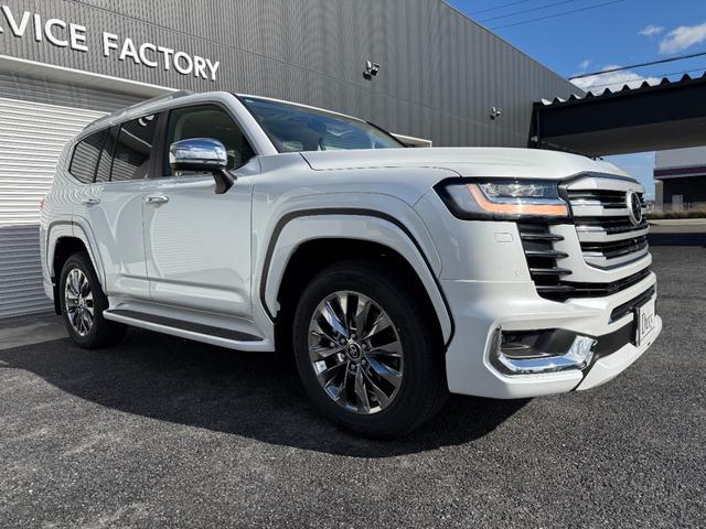 ランドクルーザー ZX 2025年改モデル 特別限定ローン 12.3型プレミアムサウンドナビ サンルーフ リアエンターテイメントシステム リヤ電動デフロック 寒冷地 モデリスタエアロキット USB充電タイプC フルセグTV(17枚目)