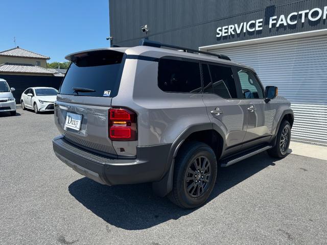 ランドクルーザー250 VX サンルーフ パノラミックビューモニター デジタルインナーミラー ブラインドスポットモニター 純正18インチアルミホイール 電動リアゲート おアワーバックドア ルーフレール トヨタチームメイト(25枚目)