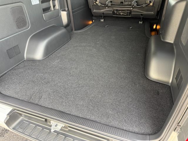 ハイエースバン スーパーGL ダークプライムII ALPINE11型フローティングナビ パノラミックビューモニター デジタルミラー 寒冷地仕様 プロジェクター式LEDヘッド AC100V フルセグTV Bluetooth 純正15インチアルミ(32枚目)