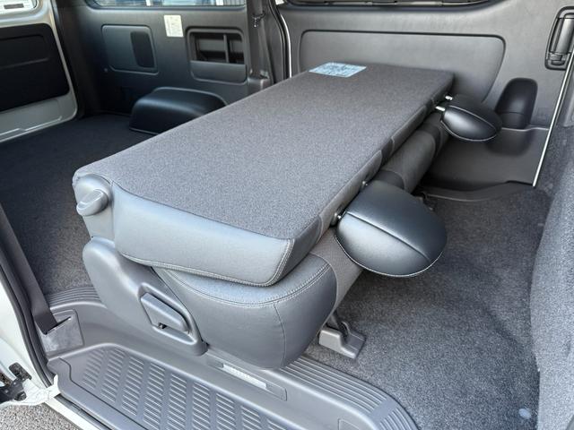 ハイエースバン スーパーGL ダークプライムII ALPINE11型フローティングナビ パノラミックビューモニター デジタルミラー 寒冷地仕様 プロジェクター式LEDヘッド AC100V フルセグTV Bluetooth 純正15インチアルミ(45枚目)