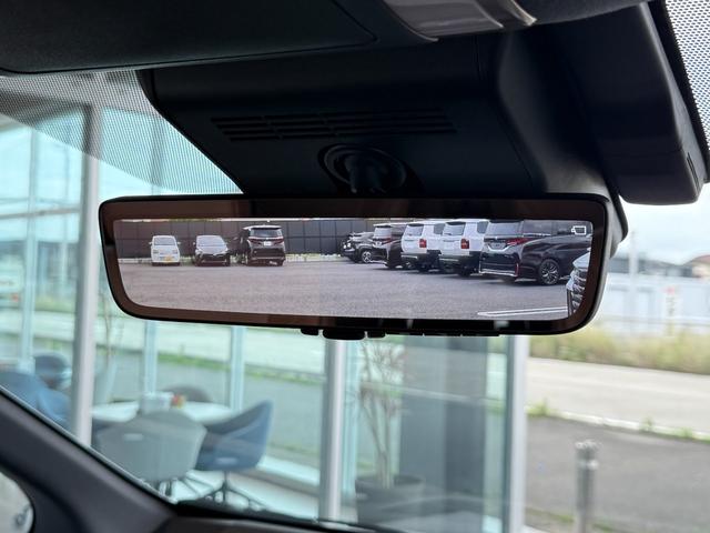 ヴェルファイアハイブリッド Z プレミア モデリスタエアロ シグネチャー 13.2インチフリップダウンモニター ユニバーサルステップ 独立ムーンルーフ パノラミックビュー デジタルミラー ブラインドスポットモニター ドラレコ前後 HUD(6枚目)