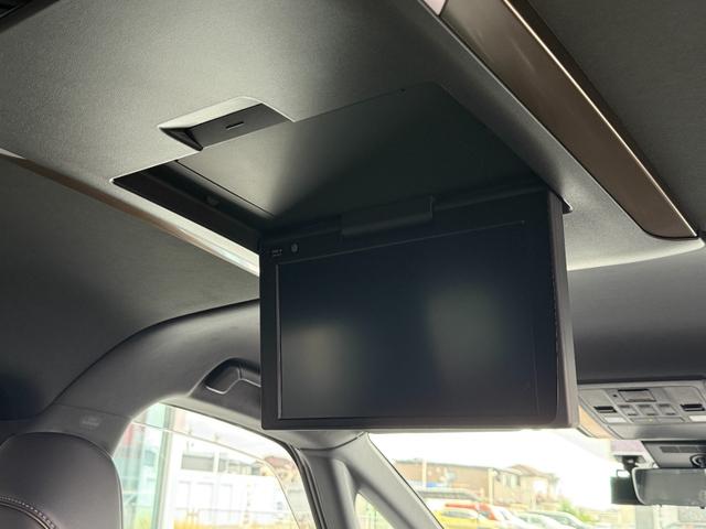 ヴェルファイアハイブリッド Z プレミア モデリスタエアロ シグネチャー 13.2インチフリップダウンモニター ユニバーサルステップ 独立ムーンルーフ パノラミックビュー デジタルミラー ブラインドスポットモニター ドラレコ前後 HUD(7枚目)