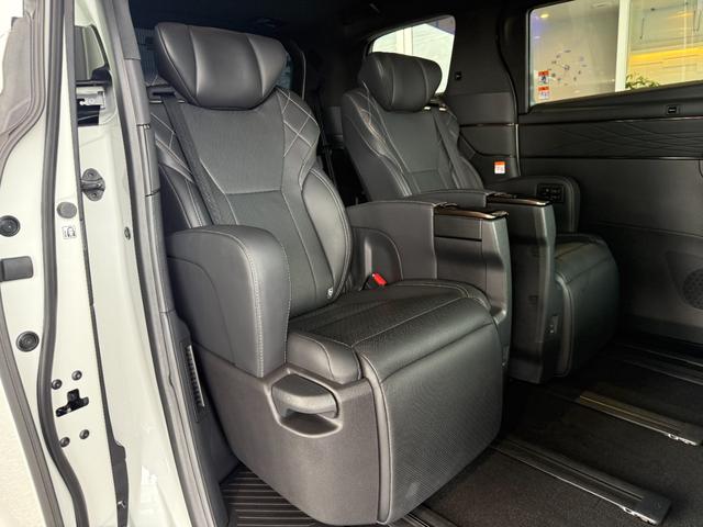 ヴェルファイアハイブリッド Z プレミア モデリスタエアロ シグネチャー 13.2インチフリップダウンモニター ユニバーサルステップ 独立ムーンルーフ パノラミックビュー デジタルミラー ブラインドスポットモニター ドラレコ前後 HUD(49枚目)