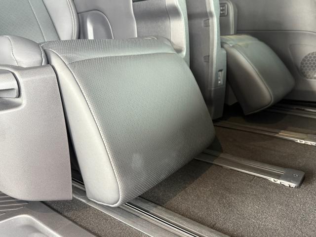 ヴェルファイアハイブリッド Z プレミア モデリスタエアロ シグネチャー 13.2インチフリップダウンモニター ユニバーサルステップ 独立ムーンルーフ パノラミックビュー デジタルミラー ブラインドスポットモニター ドラレコ前後 HUD(51枚目)