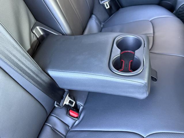 プリウス Aツーリングセレクション・ブラックエディション 8インチディスプレイオーディオ モデリスタエアロ デジタルミラー TV視聴 パノラミックビューモニター シートヒーター AC100V 純正17インチアルミホイール レーダー ETC2.0 ドラレコ前後(49枚目)