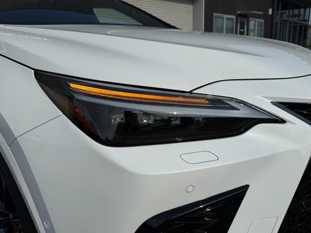 NX NX350h Fスポーツ パノラマルーフ マークレビンソン デジタルミラー オレンジキャリパー パノラミックビュー ブラインドスポット ルーフレール 純正20AW シートヒーター シートクーラー 後席電動シート AC100V(24枚目)