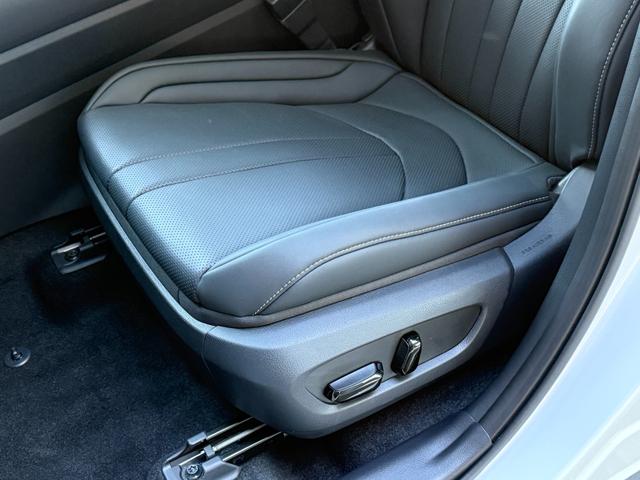 NX NX350h Fスポーツ パノラマルーフ マークレビンソン デジタルミラー オレンジキャリパー パノラミックビュー ブラインドスポット ルーフレール 純正20AW シートヒーター シートクーラー 後席電動シート AC100V(45枚目)