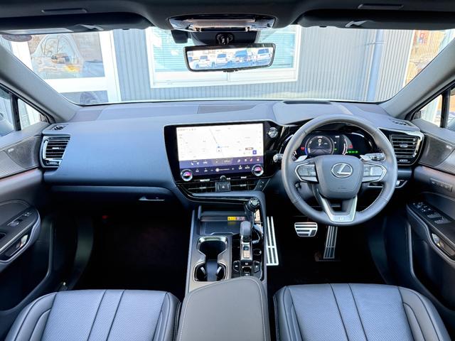 NX NX350h Fスポーツ パノラマルーフ マークレビンソン デジタルミラー オレンジキャリパー パノラミックビュー ブラインドスポット ルーフレール 純正20AW シートヒーター シートクーラー 後席電動シート AC100V(50枚目)