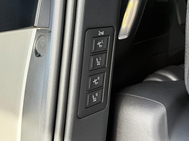 アルファードハイブリッド エグゼクティブラウンジ モデリスタエアロ グリルカバー ツインムーンルーフ デジタルインナーミラー ヘッドアップディスプレイ 13.2インチフリップダウンモニター 電動リアゲート ブラインドスポットモニター(37枚目)