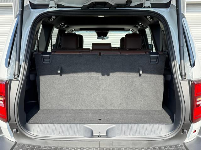 ランドクルーザー250 VXファーストエディション サンルーフ モデリスタエアロ デジタルミラー 12.3インチJBLサウンドナビ シグネチャーイルミ パノラミックビュー ブラインドスポット シートヒーター&シートクーラー 純正20AW パワーシート(35枚目)