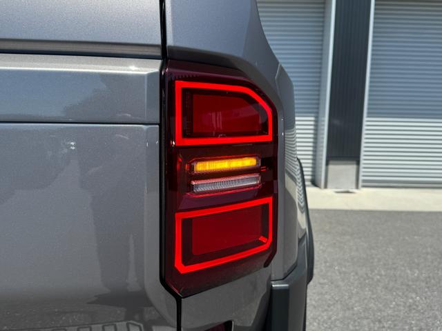 ランドクルーザー250 VX サンルーフ パノラミックビューモニター デジタルインナーミラー ブラインドスポットモニター 純正18インチアルミホイール 電動リアゲート おアワーバックドア ルーフレール トヨタチームメイト(29枚目)