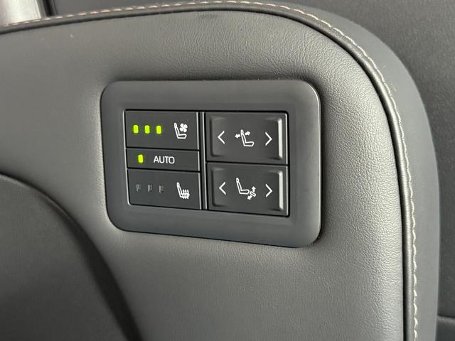 ヴェルファイアハイブリッド 　モデリスタエアロ　シグネチャー　１３．２インチフリップダウンモニター　ユニバーサルステップ　独立ムーンルーフ　パノラミックビュー　デジタルミラー　ブラインドスポットモニター　ドラレコ前後　ＨＵＤ（52枚目）