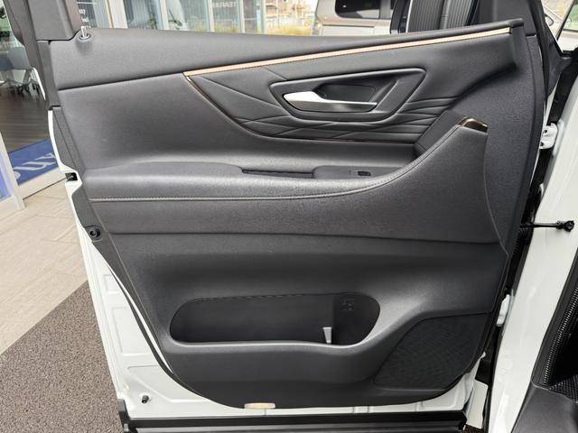 アルファードハイブリッド Ｚ　モデリスタエアロ　グリルカバー　ツインムーンルーフ　デジタルインナーミラー　チームメイト　ドラレコ前後　１３．２インチフリップダウンモニター　ヘッドアップディスプレイ（45枚目）