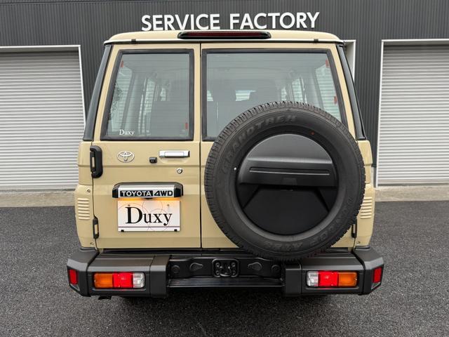 ランドクルーザー７０ ＡＸ　純正フルセグナビ　電動デフロック　丸目ヘッドランプ　ＬＥＤフォグランプ　バックカメラ内蔵自動防舷ルームミラー　木目調ステアリング　オートクルーズコントロール　タイプＣ　純正１６インチアルミ（7枚目）