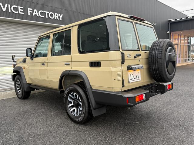 ランドクルーザー７０ ＡＸ　純正フルセグナビ　電動デフロック　丸目ヘッドランプ　ＬＥＤフォグランプ　バックカメラ内蔵自動防舷ルームミラー　木目調ステアリング　オートクルーズコントロール　タイプＣ　純正１６インチアルミ（21枚目）