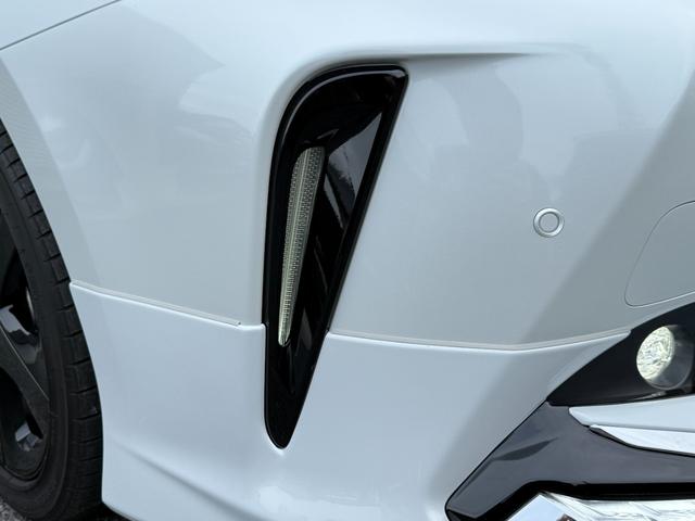 プリウス Ｓツーリングセレクション・ブラックエディション　８インチディスプレイオーディオ　モデリスタエアロ　ＴＶ視聴　パノラミックビューモニター　シートヒーター　ＡＣ１００Ｖ　純正１７インチアルミホイール　クルーズコントロール　ＥＴＣ２．０　ドラレコ」前後（19枚目）