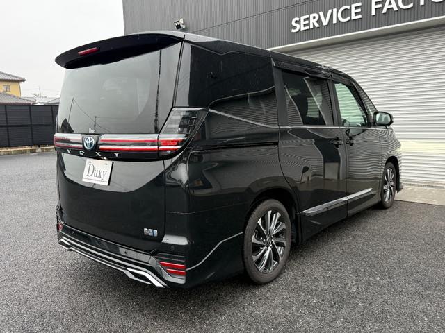 ヴォクシー ハイブリッドＳ－Ｚ　モデリスタエアロ　１３．２型有機ＥＬ後席ディスプレイ　快適利便パッケージＨｉ　トヨタチームメイトアドバンストパーク　ＣＤ／ＤＶＤデッキ　パノラミックビューモニター　１０．５インチコネクティッドナビ（23枚目）