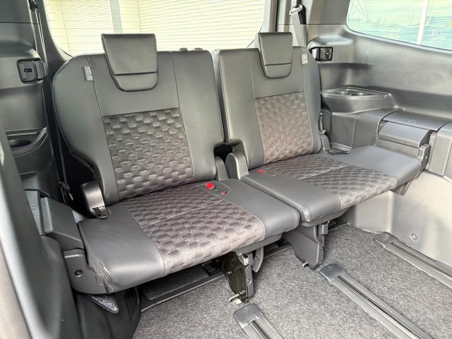 ヴォクシー ハイブリッドＳ－Ｚ　モデリスタエアロ　１３．２型有機ＥＬ後席ディスプレイ　快適利便パッケージＨｉ　トヨタチームメイトアドバンストパーク　ＣＤ／ＤＶＤデッキ　パノラミックビューモニター　１０．５インチコネクティッドナビ（50枚目）