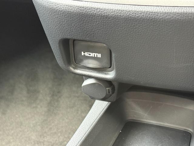 ヴォクシー ハイブリッドＳ－Ｚ　モデリスタエアロ　１３．２型有機ＥＬ後席ディスプレイ　快適利便パッケージＨｉ　トヨタチームメイトアドバンストパーク　ＣＤ／ＤＶＤデッキ　パノラミックビューモニター　１０．５インチコネクティッドナビ（59枚目）