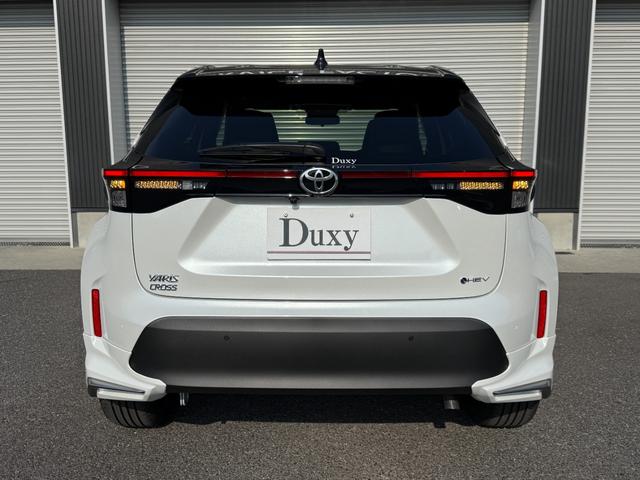 ヤリスクロス ハイブリッドＺ　モデリスタエアロ　パワーバックドア　パノラミックビュー　ディスプレイオーディオ　パノラミックビュー　純正１８ＡＷ　ブラインドスポット　ＥＴＣ２．０　シートヒーター　アドバンスドパーク　ＨＤＭＩ（10枚目）