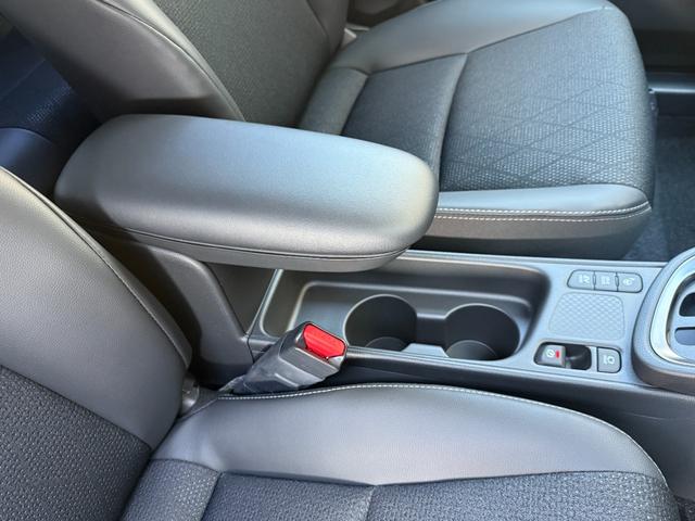 ヤリスクロス ハイブリッドＺ　モデリスタエアロ　パワーバックドア　パノラミックビュー　ディスプレイオーディオ　パノラミックビュー　純正１８ＡＷ　ブラインドスポット　ＥＴＣ２．０　シートヒーター　アドバンスドパーク　ＨＤＭＩ（49枚目）