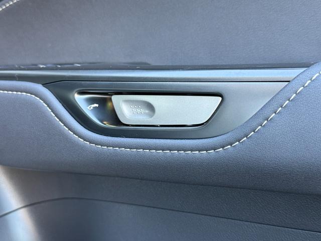 ＮＸ ＮＸ３５０ｈ　Ｆスポーツ　パノラマルーフ　マークレビンソン　デジタルミラー　オレンジキャリパー　パノラミックビュー　ブラインドスポット　ルーフレール　純正２０ＡＷ　　シートヒーター　シートクーラー　後席電動シート　ＡＣ１００Ｖ（39枚目）