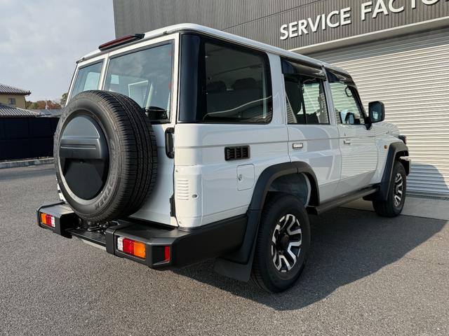 ランドクルーザー７０ ＡＸ　純正フルセグナビ　電動デフロック　ＪＡＯＳフロントガーニッシュ　Ｆアンダーカバー　Ｒアンダーカバー　木目調ステアリング　丸目ヘッドランプ　自動防舷ミラー　オートクルーズコントロール　純正１６ＡＷ（22枚目）