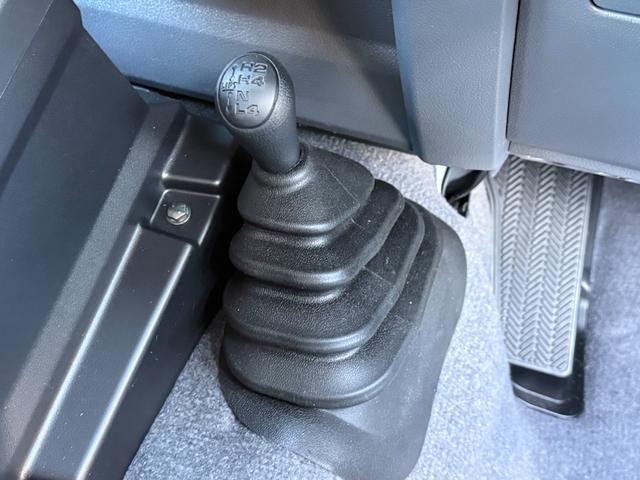 ランドクルーザー７０ ＡＸ　純正フルセグナビ　電動デフロック　ＪＡＯＳフロントガーニッシュ　Ｆアンダーカバー　Ｒアンダーカバー　木目調ステアリング　丸目ヘッドランプ　自動防舷ミラー　オートクルーズコントロール　純正１６ＡＷ（51枚目）