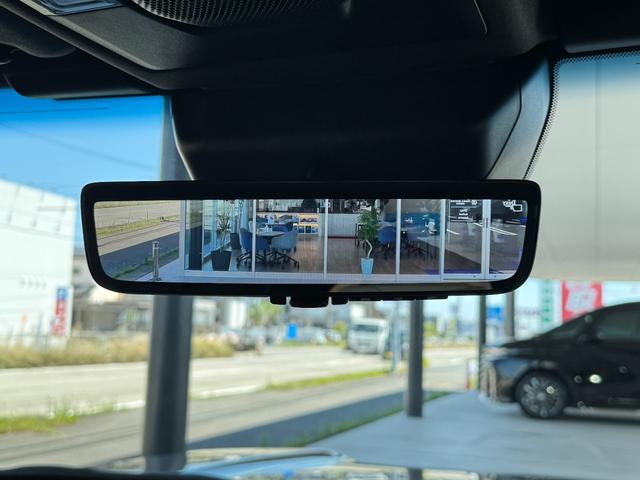 ランドクルーザー２５０ ＶＸ　サンルーフ　パノラミックビューモニター　デジタルインナーミラー　ブラインドスポットモニター　純正１８インチアルミホイール　電動リアゲート　おアワーバックドア　ルーフレール　トヨタチームメイト（5枚目）