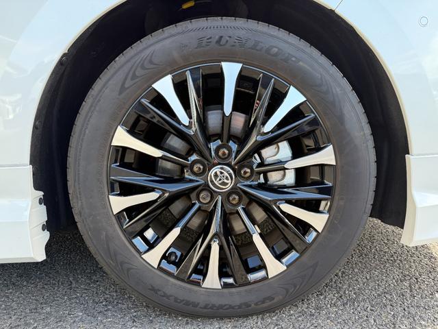 アルファードハイブリッド エグゼクティブラウンジ　モデリスタエアロ　グリルカバー　ツインムーンルーフ　デジタルインナーミラー　ヘッドアップディスプレイ　１３．２インチフリップダウンモニター　電動リアゲート　ブラインドスポットモニター（10枚目）