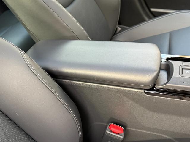 プリウス Ｚ　特別限定ローン　２０２５年改モデル　　１２．３型コネクテッドナビ　デジタルインナーミラー　パノラミックビューモニター　ドラレコ　　トヨタチームメイトアドバンストパーク　ＩＴＳコネクト　　ＥＴＣ２．０（55枚目）