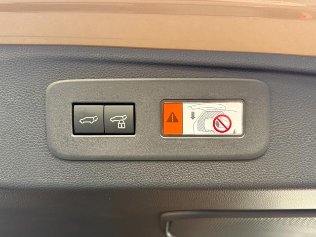 ランドクルーザー２５０ ＺＸ　１２．３型プレミアムサウンドナビ　トヨタチームメイト　デジタルミラ　プロジェクター式３眼ＬＥＤランプ　前後ドラレコ内蔵　寒冷地仕様　モデリスタ　オーバーフェンダー　ＨＤＭＩ（42枚目）