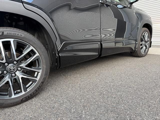 カローラクロス ハイブリッド　Ｚ　改モデル　１０．５型コネクトナビ　全周囲カメラ　トヨタチームメイト　ドラレコ内蔵　モデリスタエアロ　アダクティブハイビームシステム　シートヒーター　ベンチレーション　純正１８インチアルミ（25枚目）