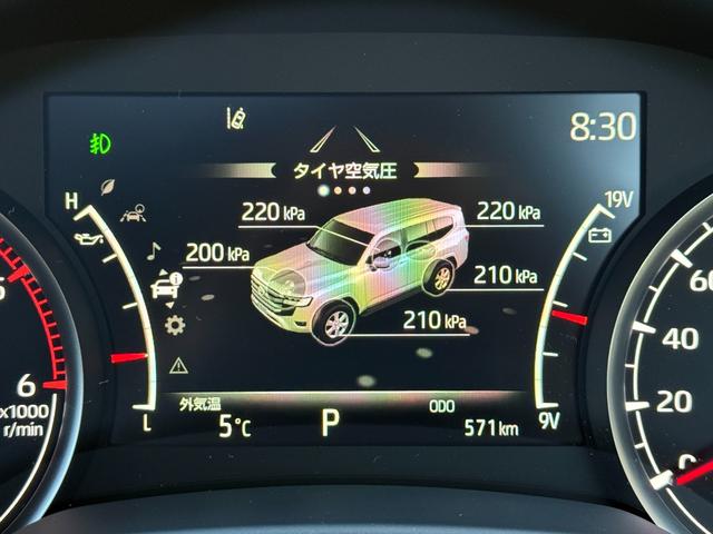 ランドクルーザー ＺＸ　１２．３型プレミアムサウンドナビ　リアエンターテイメントシステム　リヤ電動デフロック　クールＢＯＸ　空気圧センサー　　寒冷地仕様　ヒッチメンバー　モデリスタエアロ　ＨＤＭＩ　ＣＤ／ＤＶＤ　ＥＴＣ（5枚目）