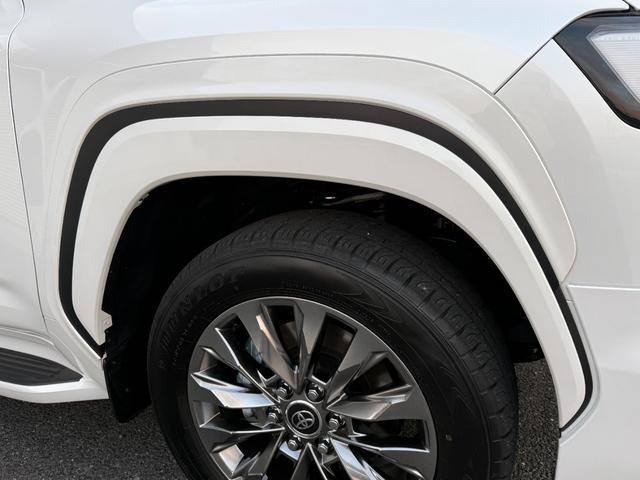 ランドクルーザー ＺＸ　１２．３型プレミアムサウンドナビ　リアエンターテイメントシステム　リヤ電動デフロック　クールＢＯＸ　空気圧センサー　　寒冷地仕様　ヒッチメンバー　モデリスタエアロ　ＨＤＭＩ　ＣＤ／ＤＶＤ　ＥＴＣ（27枚目）