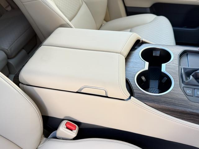 ランドクルーザー ＺＸ　１２．３型プレミアムサウンドナビ　リアエンターテイメントシステム　リヤ電動デフロック　クールＢＯＸ　空気圧センサー　　寒冷地仕様　ヒッチメンバー　モデリスタエアロ　ＨＤＭＩ　ＣＤ／ＤＶＤ　ＥＴＣ（61枚目）