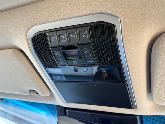 ランドクルーザー ＺＸ　１２．３型プレミアムサウンドナビ　リアエンターテイメントシステム　リヤ電動デフロック　クールＢＯＸ　空気圧センサー　　寒冷地仕様　ヒッチメンバー　モデリスタエアロ　ＨＤＭＩ　ＣＤ／ＤＶＤ　ＥＴＣ（68枚目）