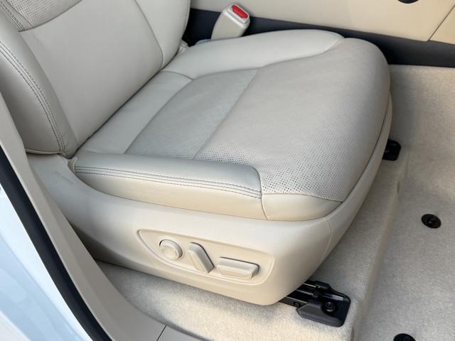 ランドクルーザー ＺＸ　１２．３型プレミアムサウンドナビ　リヤエンターテイメントシステム　リヤ電動デフロック　クールＢＯＸ　モデリスタエアロキット　フルセグＴＶ　ＨＤＭＩ　ＥＴＣ２．０（43枚目）