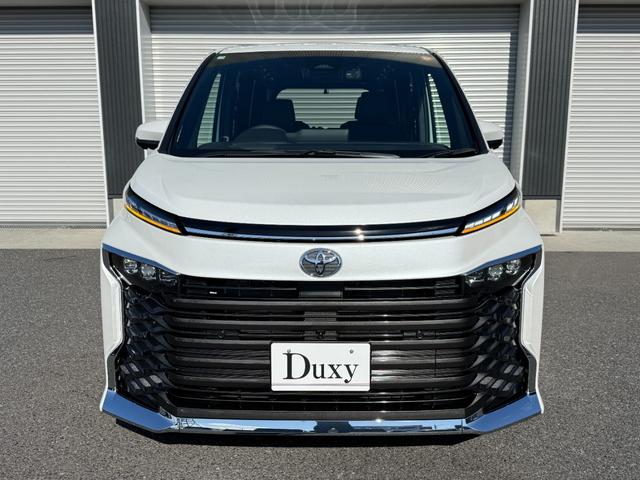 ヴォクシー ハイブリッドＳ－Ｚ　１０．５インチＤＡ　デジタルミラー　１３．２型後席モニター　快適利便ＰＫＧ　チームメイト　パノラミックビュー　ブラインドスポット　ＣＤＤＶＤデッキ　ドラレコ前後　パワーバックドア　　シートヒーター（11枚目）