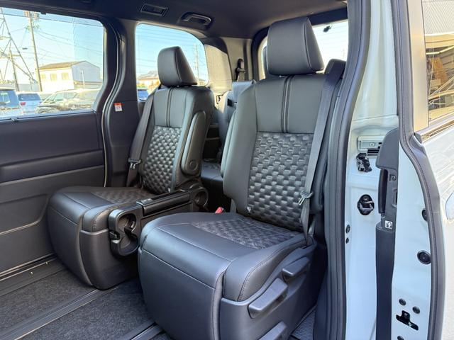 ヴォクシー ハイブリッドＳ－Ｚ　１０．５インチＤＡ　デジタルミラー　１３．２型後席モニター　快適利便ＰＫＧ　チームメイト　パノラミックビュー　ブラインドスポット　ＣＤＤＶＤデッキ　ドラレコ前後　パワーバックドア　　シートヒーター（47枚目）