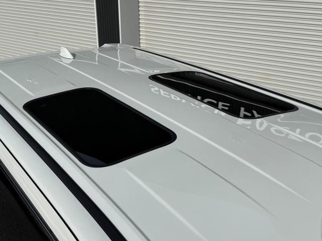 アルファードハイブリッド エグゼクティブラウンジ　１４型ＪＢＬサウンドナビ　４ＷＤ　モデリスタ　ムーンルーフ　後席モニター　デジタルミラー　パノラミックビュー　ドライブレコーダー　チームメイト　純正１９ＡＷ　ＨＵＤ　ブラインドスポット　ＥＴＣ２．０（2枚目）