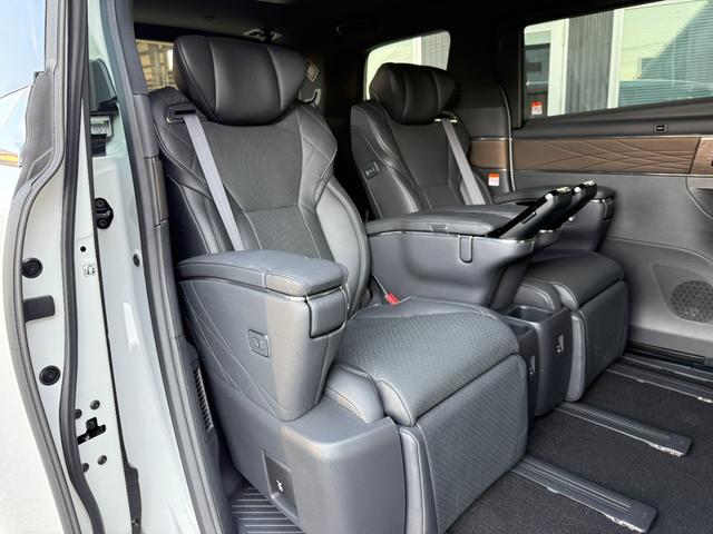 アルファードハイブリッド エグゼクティブラウンジ　１４型ＪＢＬサウンドナビ　４ＷＤ　モデリスタ　ムーンルーフ　後席モニター　デジタルミラー　パノラミックビュー　ドライブレコーダー　チームメイト　純正１９ＡＷ　ＨＵＤ　ブラインドスポット　ＥＴＣ２．０（52枚目）