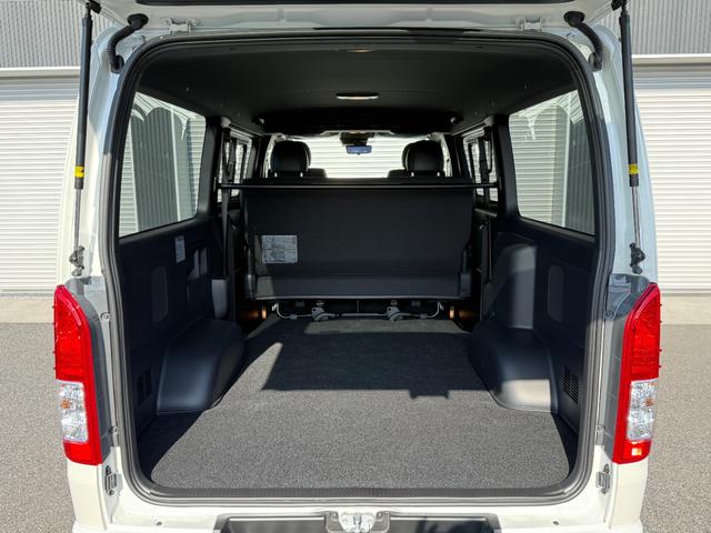 ハイエースバン スーパーＧＬ　ダークプライムＩＩ　ＡＬＰＩＮＥ１１型フローティングナビ　パノラミックビューモニター　デジタルミラー　寒冷地仕様　プロジェクター式ＬＥＤヘッド　ＡＣ１００Ｖ　フルセグＴＶ　Ｂｌｕｅｔｏｏｔｈ　純正１５インチアルミ（31枚目）