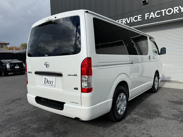 ハイエースバン スーパーＧＬ　ダークプライム　ＡＬＰＩＮＥ１１型フローティングナビ　デジタルミラー　パノラミックビュー　両側パワースライドドア　ＥＴＣ　ドラレコ前後　ステアリングスイッチ　プッシュスタート　ＡＣ１００Ｖ　ＴＶ　純正１５インチタイヤ（24枚目）