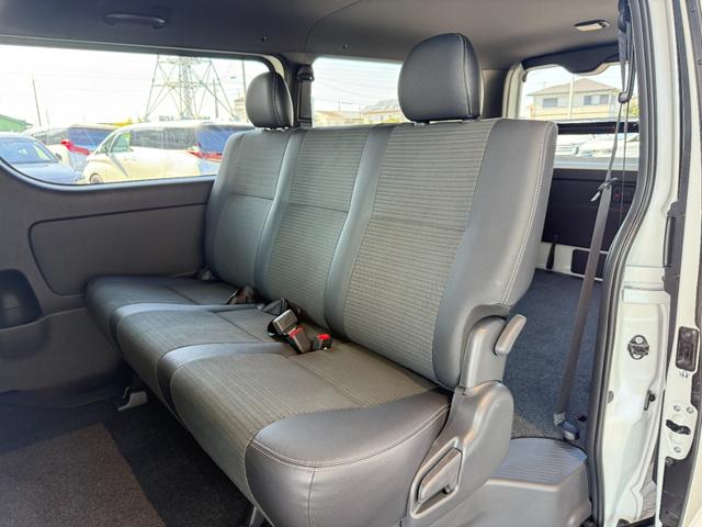 ハイエースバン ロングスーパーＧＬ　ダークプライムＳ　特別限定ローン　デジタルミラー　両側パワースライドドア　パノラミックビューモニター　バックカメラ　プロジェクター式ＬＥＤヘッドライト　ＬＥＤフォグランプ　ハーフレザーシート　スペアタイヤ　純正１５ＡＷ（40枚目）