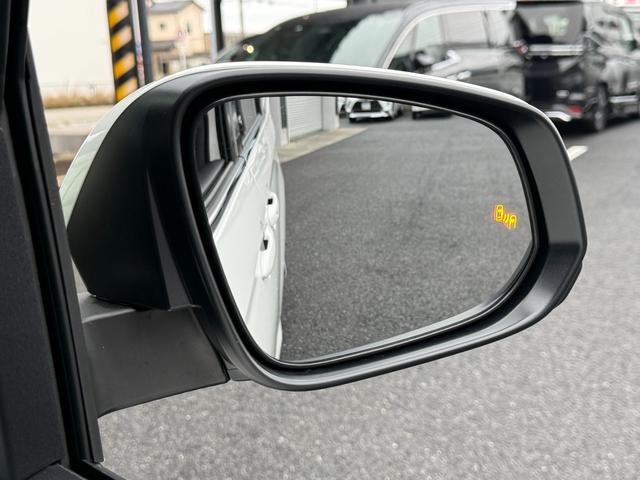 ヴォクシー ハイブリッドＳ－Ｚ　１３．２型有機ＥＬ後席ディスプレイ　快適利便パッケージＨｉ　トヨタチームメイトアドバンストパーク　デジタルインナーミラー　ＣＤ／ＤＶＤデッキ　寒冷地仕様　パノラミックビューモニタ　１０．５インチナビ（63枚目）