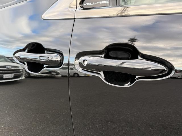 ヴェルファイアハイブリッド Z プレミア 13.2型有機EL後席ディスプレイ 左右独立ムーンルーフ デジタルインナーミラーチームメイトアドバンストパーク 14インチコネクティッドナビ ヘッドアップディスプレイ パワ-バックドア(22枚目)