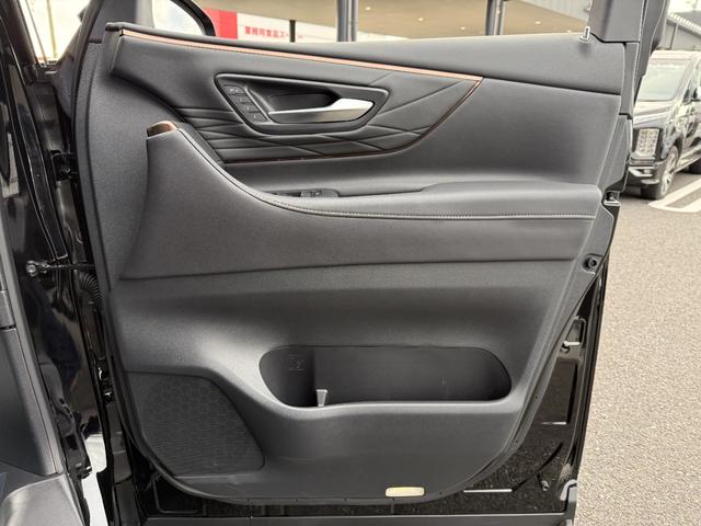 ヴェルファイアハイブリッド Z プレミア 13.2型有機EL後席ディスプレイ 左右独立ムーンルーフ デジタルインナーミラーチームメイトアドバンストパーク 14インチコネクティッドナビ ヘッドアップディスプレイ パワ-バックドア(68枚目)