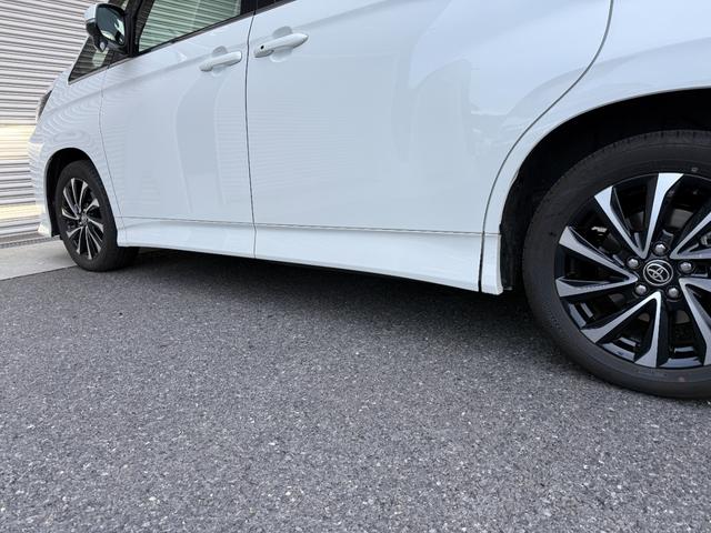 ノア ハイブリッドＳ－Ｚ　１０．５型コネクテッドナビ　１３．２型有機ＥＬ後席ディスプレイ　快適利便パッケージＨｉ　デジタルインナーミラー　ＣＤ／ＤＶＤキット　３眼ＬＥＤヘッドライト　カラーヘッドアップディスプレイ（24枚目）