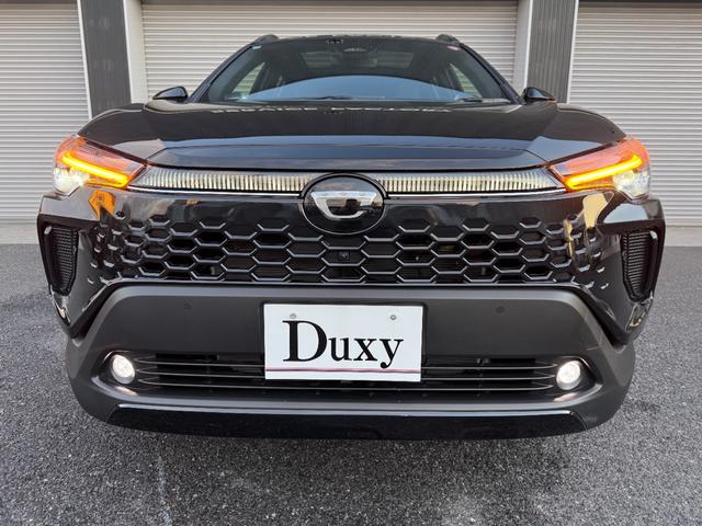 カローラクロス ハイブリッド　Ｚ　パノラマルーフ　パノラマビュー　全周囲カメラ　トヨタチームメイトアドバンストパーク　１０．５型コネクトナビ　　アダプティブハイビームシステム　シートヒーター＆シートクーラー　　純正１８ＡＷ（12枚目）